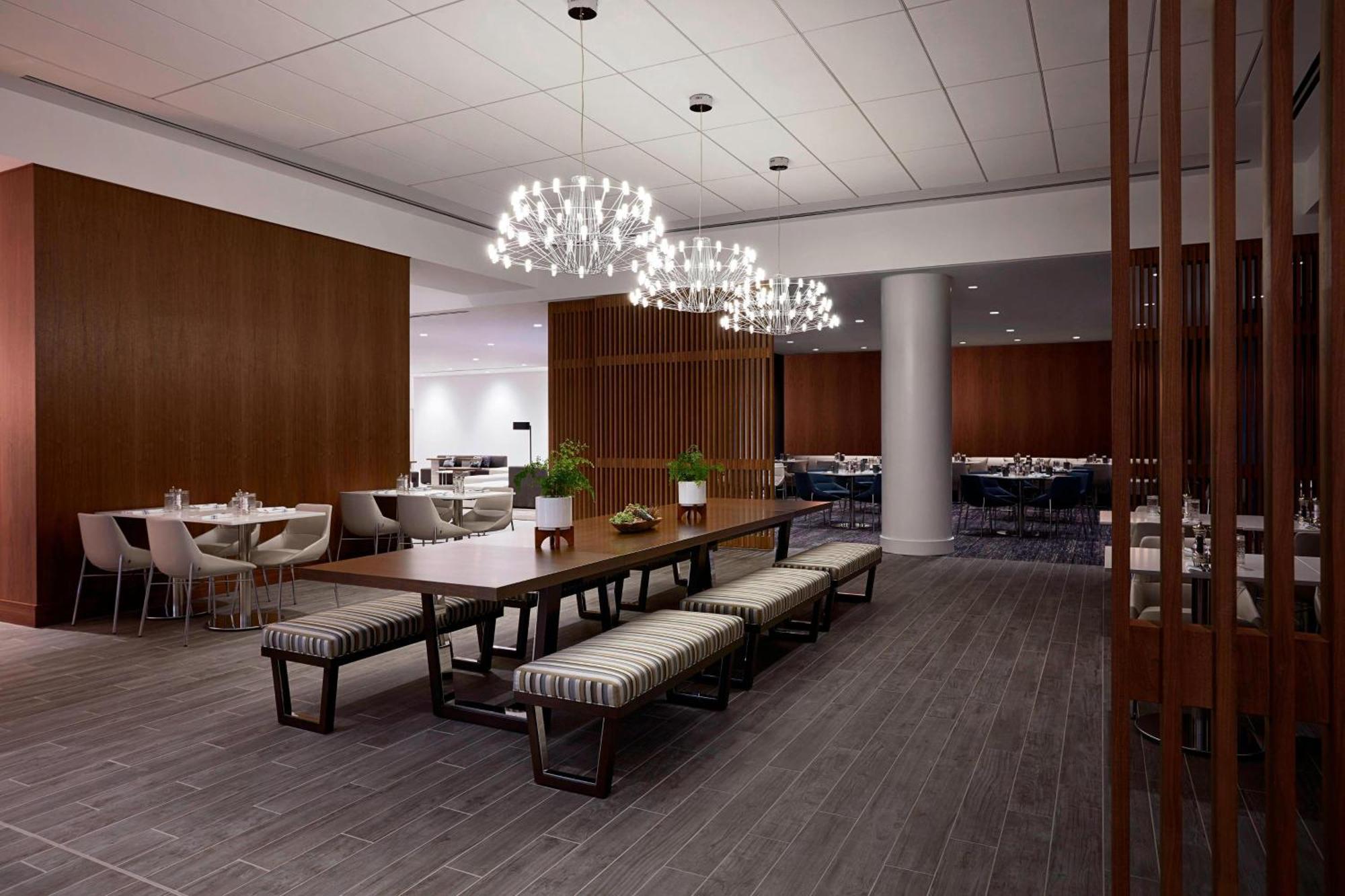 Long Island Marriott Hotel Uniondale Exterior foto
